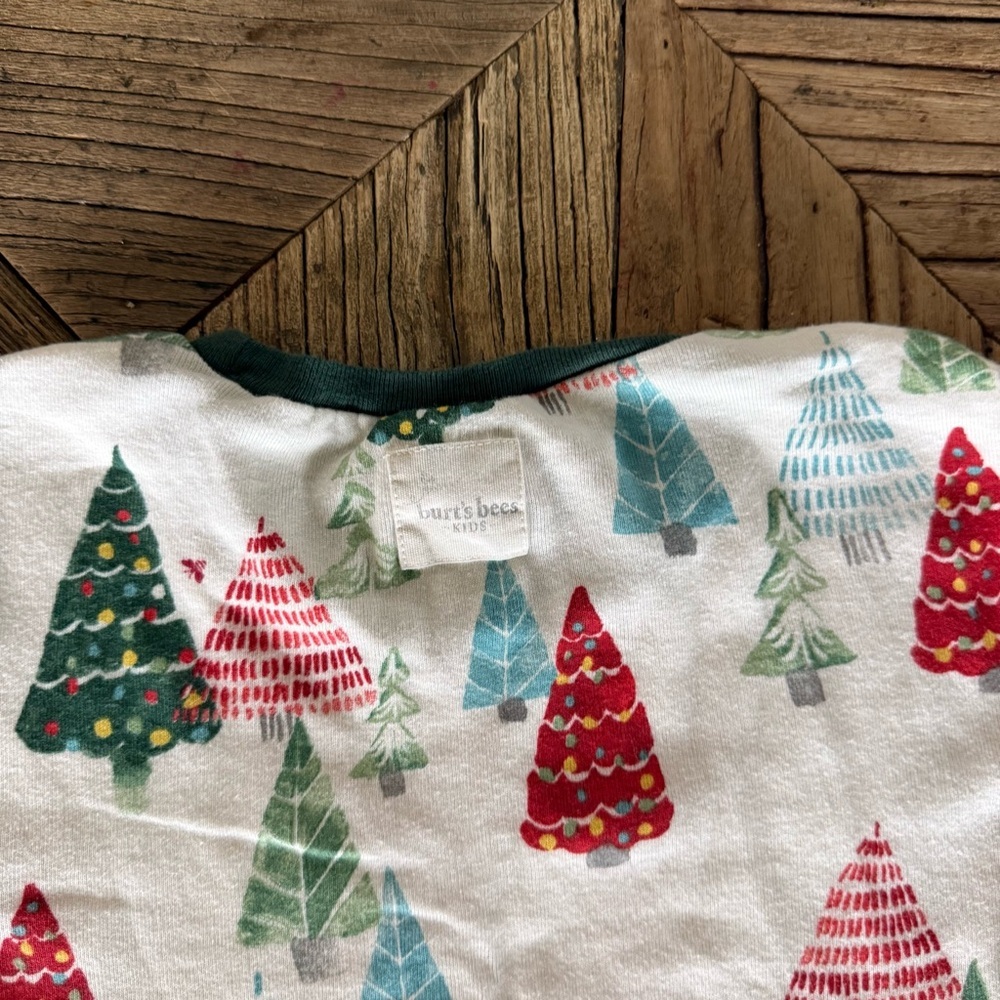 Burt's Bees Kids Pajama Set with Tree Pattern Size 8 - Picture 6 of 6